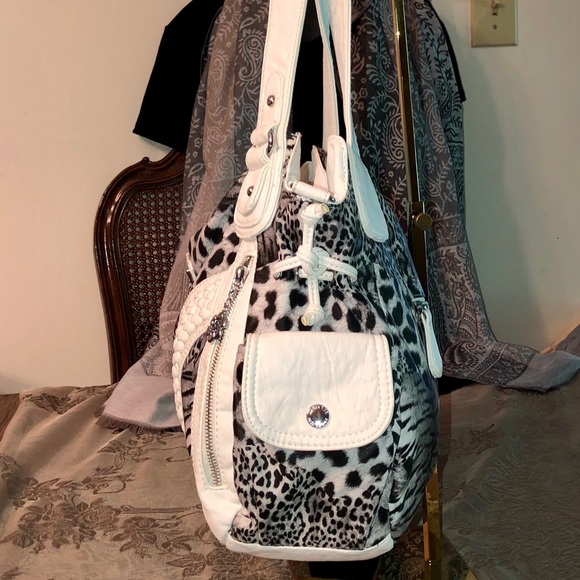 NWT Blk/Wht Super Soft Washed Leather. - Picture 3 of 6